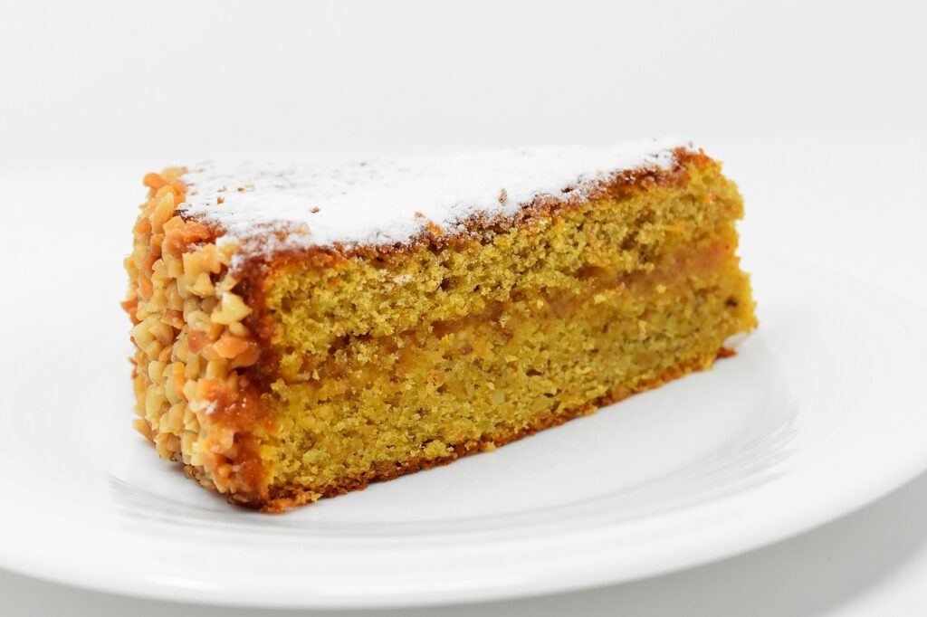 cakes, carrot cake, yummy-3128876.jpg